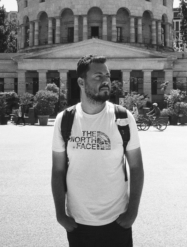 Leo - Fotógrafo em Paris